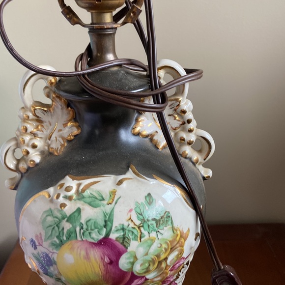 Antique painted porcelain lamp w flowers Victorian look - Picture 3 of 12